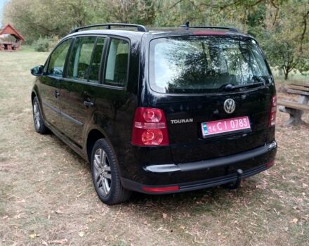 Черный Фольксваген Туран, объемом двигателя 1.6 л и пробегом 248 тыс. км за 8299 $, фото 8 на Automoto.ua