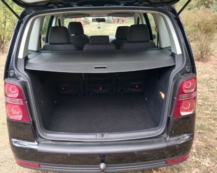 Черный Фольксваген Туран, объемом двигателя 1.6 л и пробегом 248 тыс. км за 8299 $, фото 18 на Automoto.ua