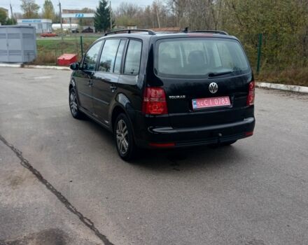 Черный Фольксваген Туран, объемом двигателя 1.6 л и пробегом 250 тыс. км за 7999 $, фото 7 на Automoto.ua