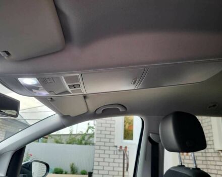 Черный Фольксваген Туран, объемом двигателя 1.6 л и пробегом 204 тыс. км за 11950 $, фото 11 на Automoto.ua