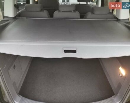 Черный Фольксваген Туран, объемом двигателя 1.6 л и пробегом 211 тыс. км за 12950 $, фото 16 на Automoto.ua