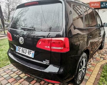 Черный Фольксваген Туран, объемом двигателя 1.6 л и пробегом 211 тыс. км за 12950 $, фото 5 на Automoto.ua