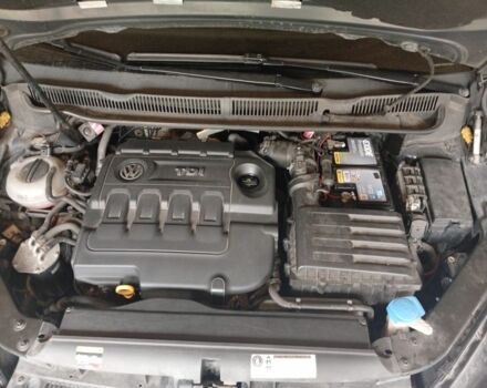 Черный Фольксваген Туран, объемом двигателя 1.6 л и пробегом 230 тыс. км за 15000 $, фото 7 на Automoto.ua