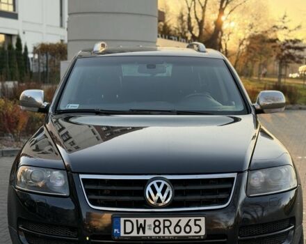 Черный Фольксваген Туран, объемом двигателя 3 л и пробегом 225 тыс. км за 3200 $, фото 1 на Automoto.ua