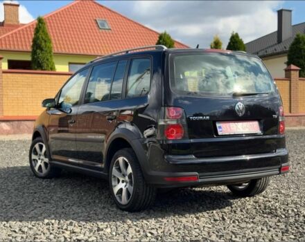 Черный Фольксваген Туран, объемом двигателя 1.4 л и пробегом 220 тыс. км за 7500 $, фото 5 на Automoto.ua