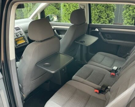 Чорний Фольксваген Туран, об'ємом двигуна 2 л та пробігом 205 тис. км за 7800 $, фото 15 на Automoto.ua