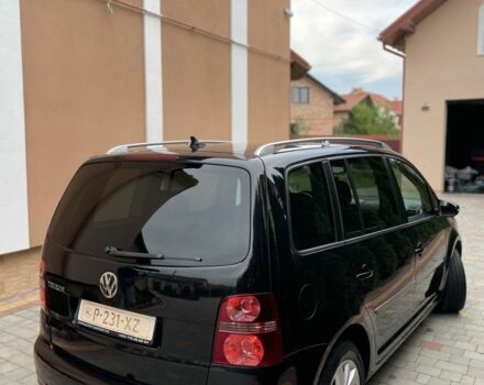 Чорний Фольксваген Туран, об'ємом двигуна 2 л та пробігом 205 тис. км за 7800 $, фото 10 на Automoto.ua