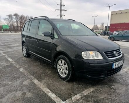 Чорний Фольксваген Туран, об'ємом двигуна 1.9 л та пробігом 330 тис. км за 3200 $, фото 1 на Automoto.ua