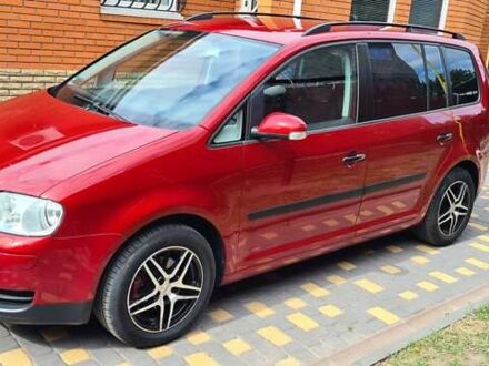 Фольксваген Туран 2004 в Черкассах на Automoto.ua Черный Фольксваген Туран, объемом двигателя 1.6 л и пробегом 260 тыс. км за 6300 $, фото 1 на Automoto.ua