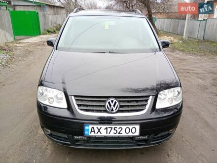 Чорний Фольксваген Туран, об'ємом двигуна 1.6 л та пробігом 220 тис. км за 6100 $, фото 1 на Automoto.ua