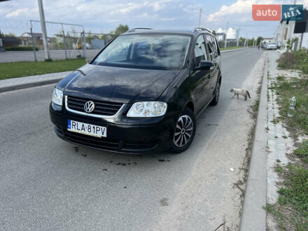 Чорний Фольксваген Туран, об'ємом двигуна 1.9 л та пробігом 250 тис. км за 3600 $, фото 1 на Automoto.ua
