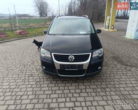 Черный Фольксваген Туран, объемом двигателя 1.4 л и пробегом 212 тыс. км за 6800 $, фото 1 на Automoto.ua