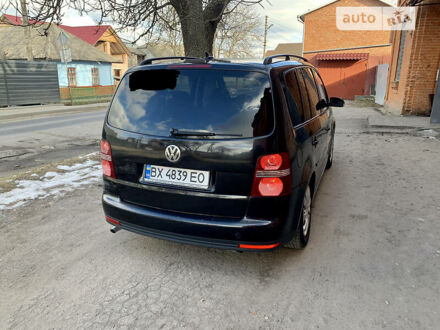 Фольксваген Туран 2007 у Хмельницькому на Automoto.ua Чорний Фольксваген Туран, об'ємом двигуна 2 л та пробігом 200 тис. км за 6900 $, фото 1 на Automoto.ua