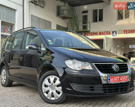 Чорний Фольксваген Туран, об'ємом двигуна 1.6 л та пробігом 230 тис. км за 7400 $, фото 1 на Automoto.ua