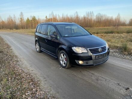 Чорний Фольксваген Туран, об'ємом двигуна 1.9 л та пробігом 367 тис. км за 3400 $, фото 1 на Automoto.ua