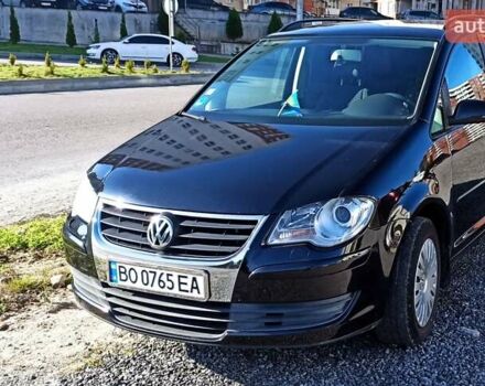 Чорний Фольксваген Туран, об'ємом двигуна 1.6 л та пробігом 275 тис. км за 6900 $, фото 1 на Automoto.ua