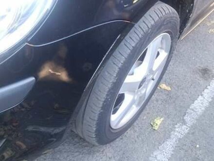 Фольксваген Туран 2007 у Умани на Automoto.ua Чорний Фольксваген Туран, об'ємом двигуна 1.6 л та пробігом 234 тис. км за 6000 $, фото 1 на Automoto.ua