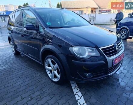Черный Фольксваген Туран, объемом двигателя 1.6 л и пробегом 222 тыс. км за 7600 $, фото 1 на Automoto.ua