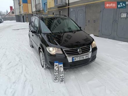 Чорний Фольксваген Туран, об'ємом двигуна 1.6 л та пробігом 191 тис. км за 7800 $, фото 1 на Automoto.ua