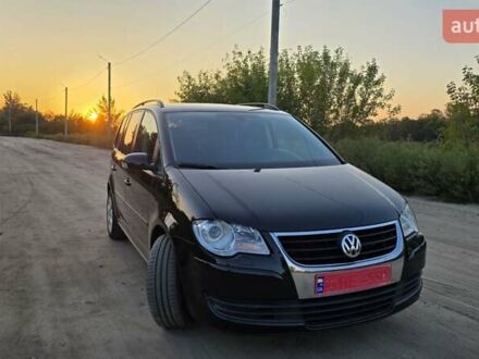 Фольксваген Туран 2009 в Днепре (Днепропетровске) на Automoto.ua Черный Фольксваген Туран, объемом двигателя 1.4 л и пробегом 194 тыс. км за 7600 $, фото 1 на Automoto.ua