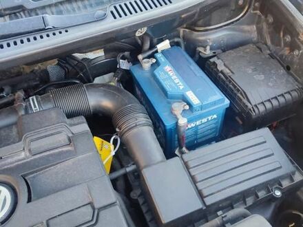 Чорний Фольксваген Туран, об'ємом двигуна 1.4 л та пробігом 178 тис. км за 8000 $, фото 1 на Automoto.ua