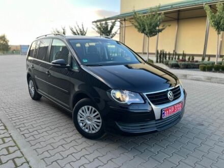 Фольксваген Туран 2009 в Рожище на Automoto.ua Черный Фольксваген Туран, объемом двигателя 1.6 л и пробегом 240 тыс. км за 8100 $, фото 1 на Automoto.ua