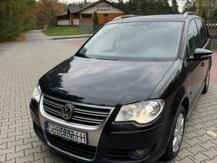 Чорний Фольксваген Туран, об'ємом двигуна 1.9 л та пробігом 229 тис. км за 2300 $, фото 1 на Automoto.ua