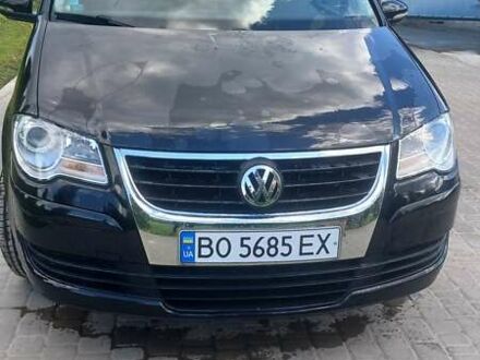 Фольксваген Туран 2010 в Бучаче на Automoto.ua Черный Фольксваген Туран, объемом двигателя 1.9 л и пробегом 266 тыс. км за 9300 $, фото 1 на Automoto.ua