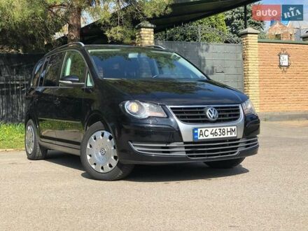 Фольксваген Туран 2010 в Луцке на Automoto.ua Черный Фольксваген Туран, объемом двигателя 1.9 л и пробегом 294 тыс. км за 7400 $, фото 1 на Automoto.ua