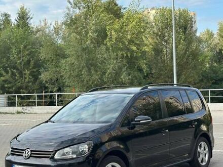 Фольксваген Туран 2011 в Киеве на Automoto.ua Черный Фольксваген Туран, объемом двигателя 1.6 л и пробегом 230 тыс. км за 10950 $, фото 1 на Automoto.ua