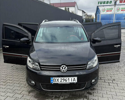 Черный Фольксваген Туран, объемом двигателя 2 л и пробегом 265 тыс. км за 11400 $, фото 1 на Automoto.ua