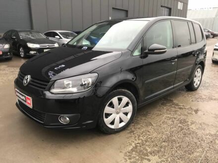 Черный Фольксваген Туран, объемом двигателя 1.6 л и пробегом 273 тыс. км за 11490 $, фото 1 на Automoto.ua