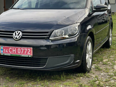 Чорний Фольксваген Туран, об'ємом двигуна 1.6 л та пробігом 253 тис. км за 12700 $, фото 1 на Automoto.ua