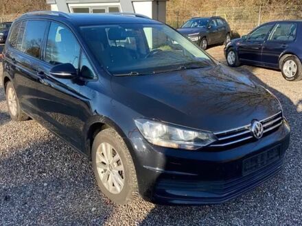 Черный Фольксваген Туран, объемом двигателя 1.5 л и пробегом 79 тыс. км за 5500 $, фото 1 на Automoto.ua