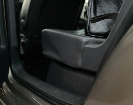 Коричневый Фольксваген Туран, объемом двигателя 1.9 л и пробегом 280 тыс. км за 5700 $, фото 11 на Automoto.ua