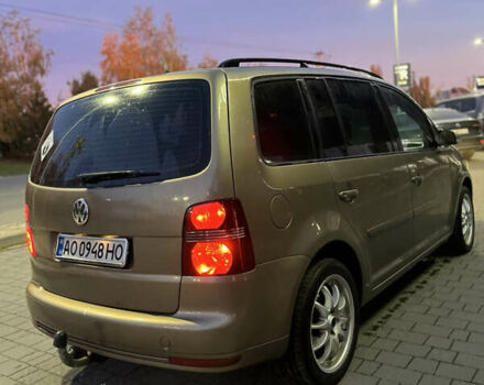 Коричневый Фольксваген Туран, объемом двигателя 1.9 л и пробегом 280 тыс. км за 5700 $, фото 4 на Automoto.ua