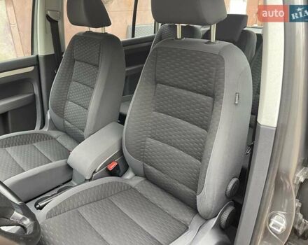 Коричневий Фольксваген Туран, об'ємом двигуна 1.4 л та пробігом 190 тис. км за 7333 $, фото 57 на Automoto.ua