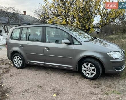 Коричневий Фольксваген Туран, об'ємом двигуна 1.4 л та пробігом 190 тис. км за 7333 $, фото 5 на Automoto.ua