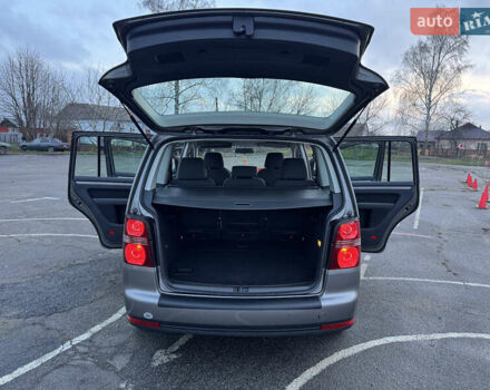 Коричневый Фольксваген Туран, объемом двигателя 1.4 л и пробегом 207 тыс. км за 7000 $, фото 36 на Automoto.ua