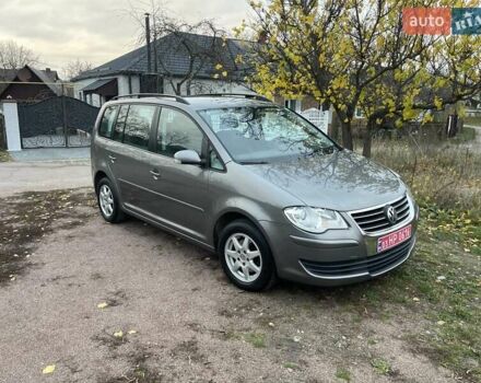 Коричневий Фольксваген Туран, об'ємом двигуна 1.4 л та пробігом 190 тис. км за 7333 $, фото 2 на Automoto.ua