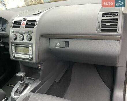 Коричневий Фольксваген Туран, об'ємом двигуна 1.4 л та пробігом 190 тис. км за 7333 $, фото 206 на Automoto.ua