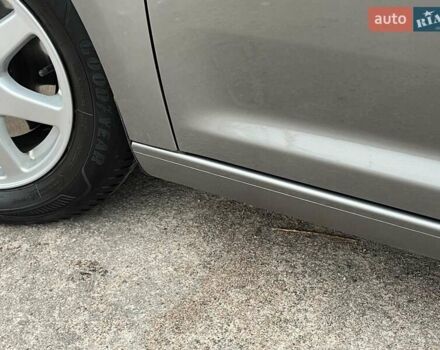 Коричневий Фольксваген Туран, об'ємом двигуна 1.4 л та пробігом 190 тис. км за 7333 $, фото 83 на Automoto.ua