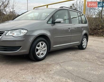 Коричневий Фольксваген Туран, об'ємом двигуна 1.4 л та пробігом 190 тис. км за 7333 $, фото 8 на Automoto.ua