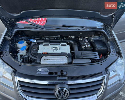 Коричневый Фольксваген Туран, объемом двигателя 1.4 л и пробегом 207 тыс. км за 7000 $, фото 51 на Automoto.ua