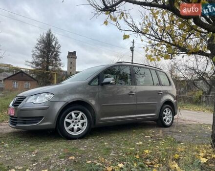 Коричневий Фольксваген Туран, об'ємом двигуна 1.4 л та пробігом 190 тис. км за 7333 $, фото 12 на Automoto.ua