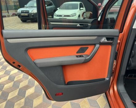 Коричневий Фольксваген Туран, об'ємом двигуна 1.4 л та пробігом 230 тис. км за 9200 $, фото 12 на Automoto.ua