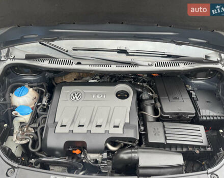 Коричневий Фольксваген Туран, об'ємом двигуна 1.6 л та пробігом 171 тис. км за 10800 $, фото 27 на Automoto.ua