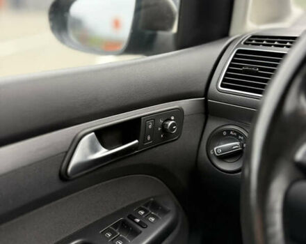 Коричневый Фольксваген Туран, объемом двигателя 1.39 л и пробегом 204 тыс. км за 8500 $, фото 13 на Automoto.ua