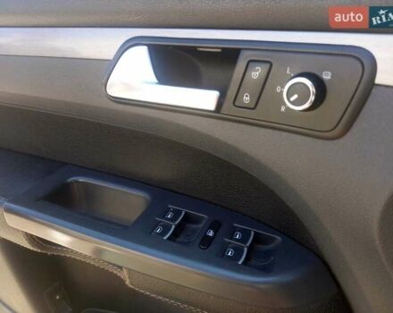 Коричневий Фольксваген Туран, об'ємом двигуна 1.97 л та пробігом 242 тис. км за 11700 $, фото 22 на Automoto.ua