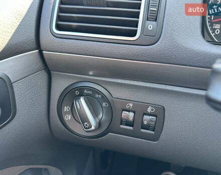 Коричневый Фольксваген Туран, объемом двигателя 1.4 л и пробегом 199 тыс. км за 9800 $, фото 24 на Automoto.ua